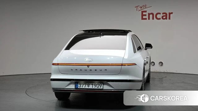 Hyundai Grandeur Hybrid (GN7) id 3826445 из Кореи 13