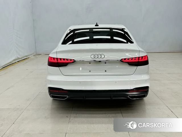 Audi A4L id 4358965 из Китая 10