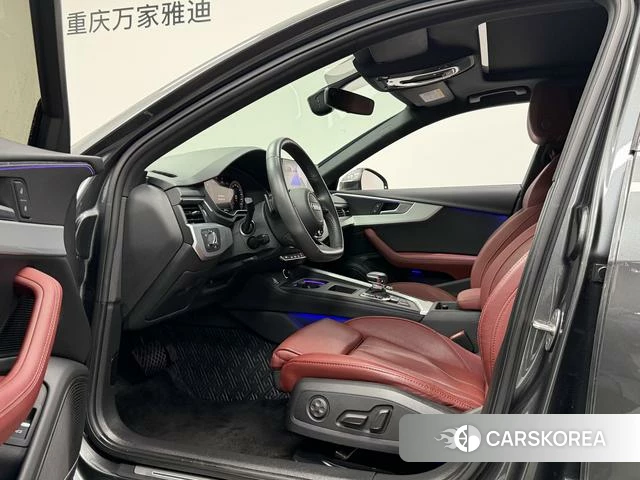 Audi A4L id 3889749 из Китая 9