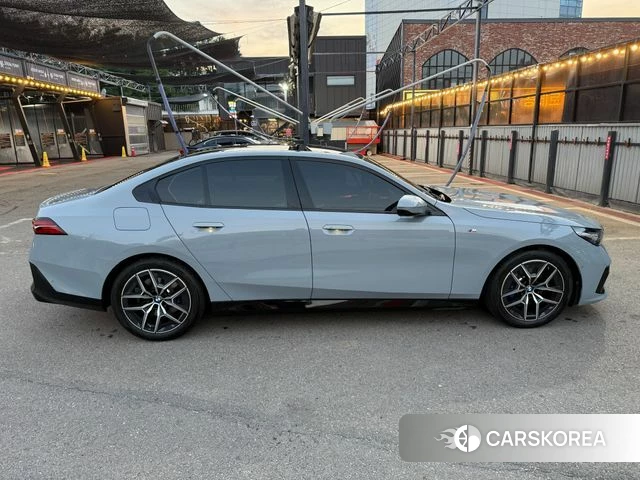 BMW 5 Series (G60) id 4527508 из Кореи 7