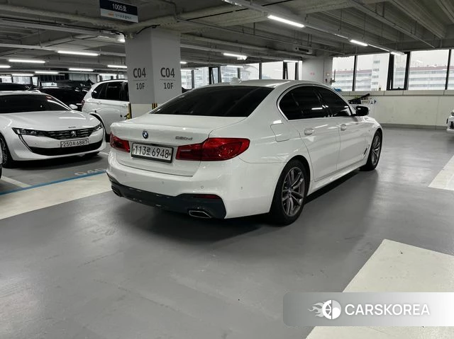 BMW 5 Series (G30) id 3861141 из Кореи 13