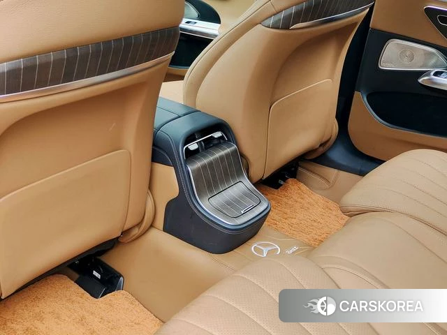 Mercedes-Benz E-class 2024 Черный из Китая, фото 3