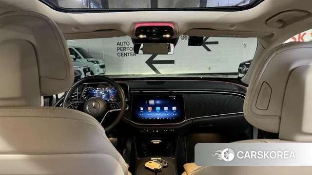 Mercedes-Benz E-Class W214 2024 Белый из Кореи, фото 3