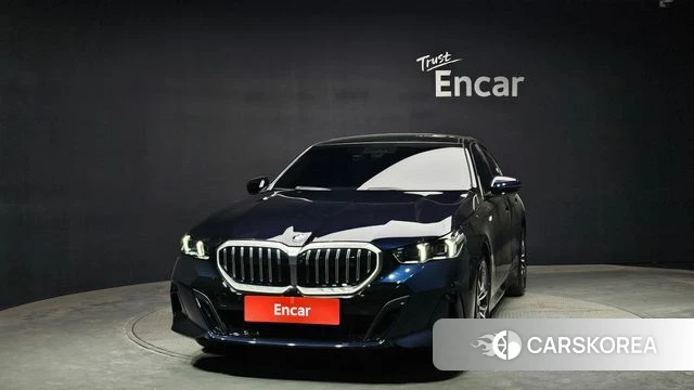 BMW 5 Series (G60) id 4291744 из Кореи 23