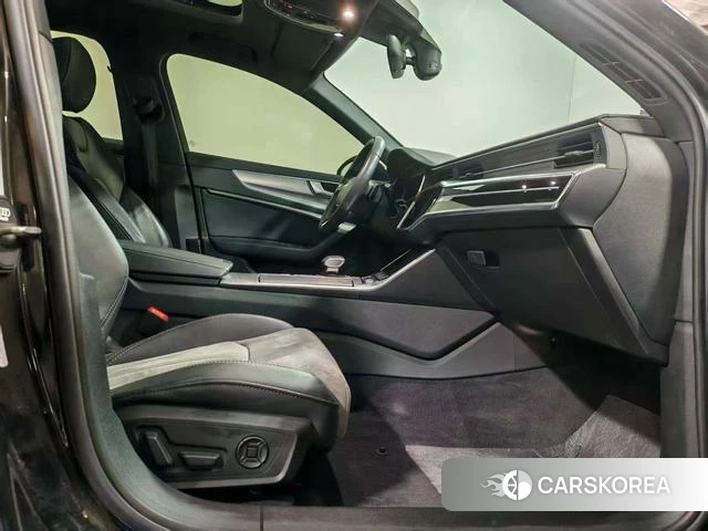Audi A6L id 4307055 из Китая 10