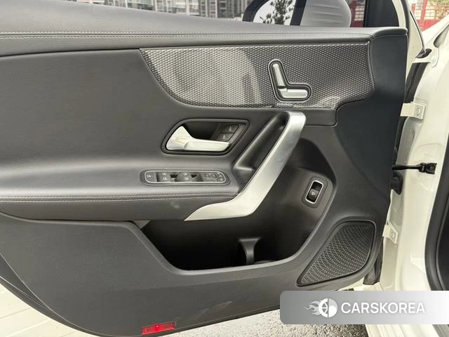 Mercedes-Benz Class A id 4328455 из Китая 14