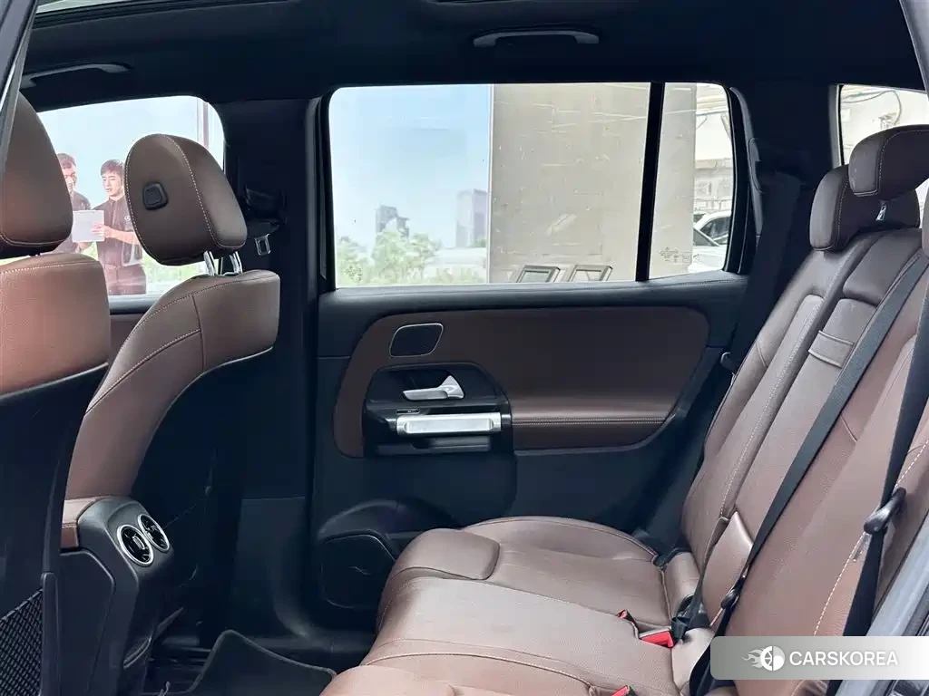 Mercedes-Benz EQB 2024 Черный из Китая, фото 5