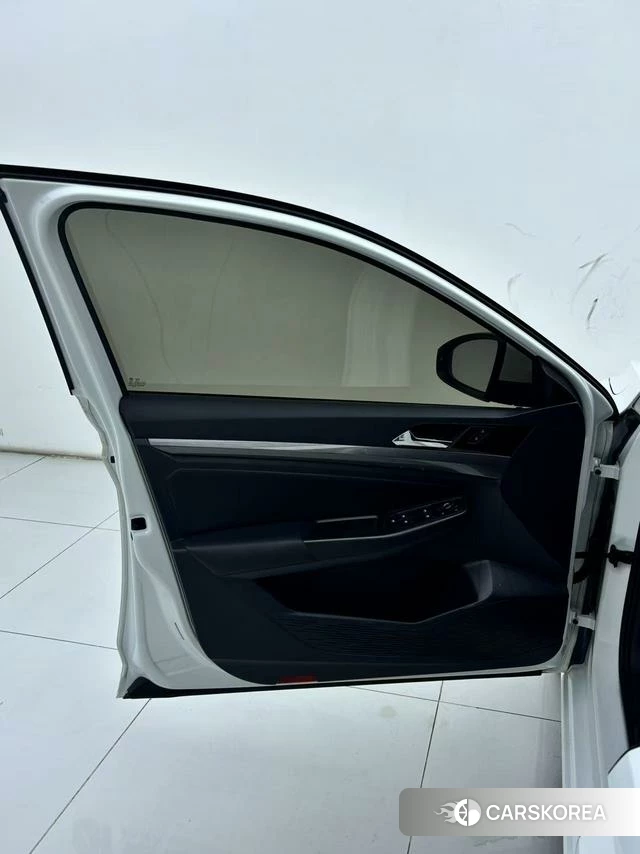 Volkswagen Bora id 4258571 из Китая 11