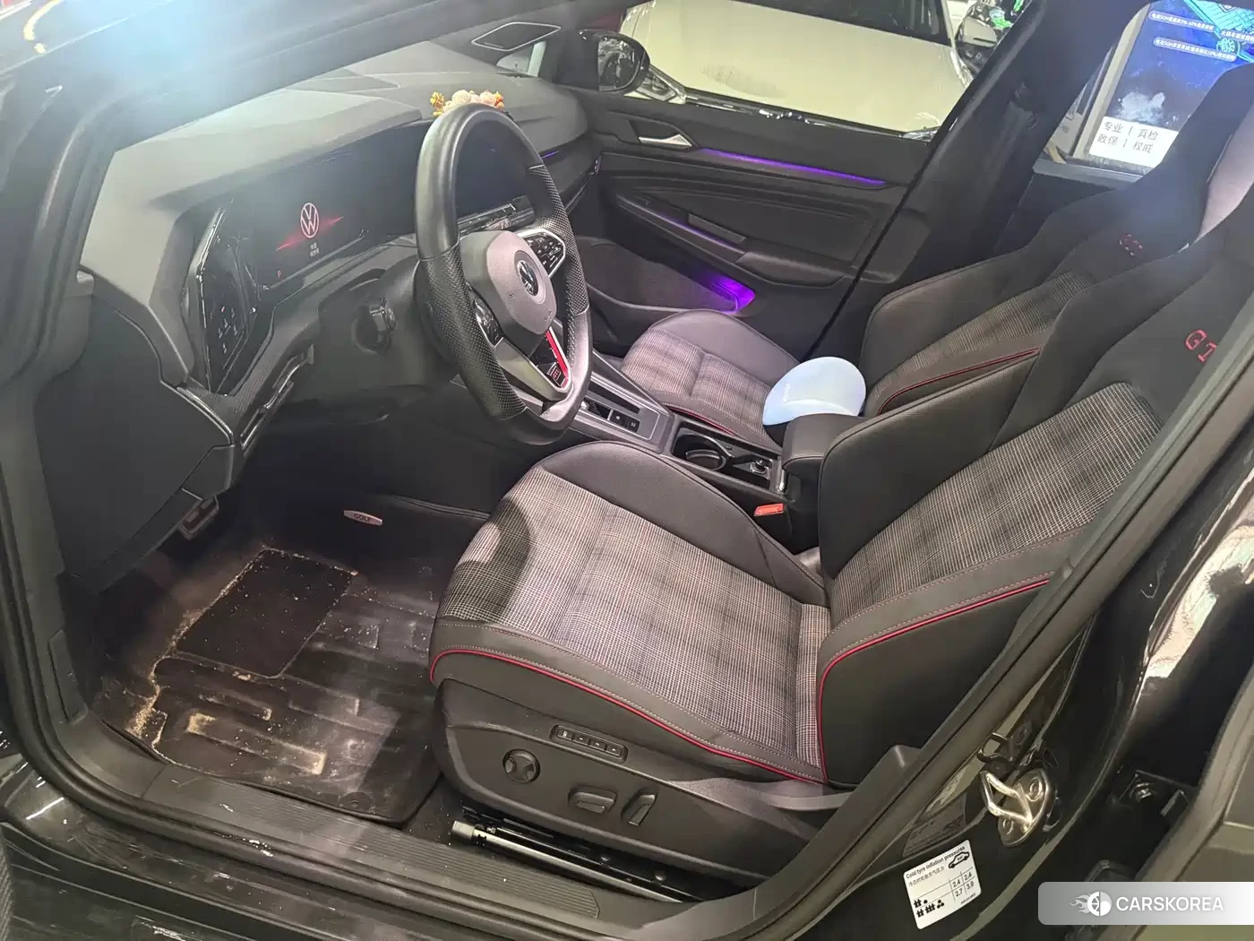 Volkswagen Golf 2023 Silver/gray из Китая, фото 3