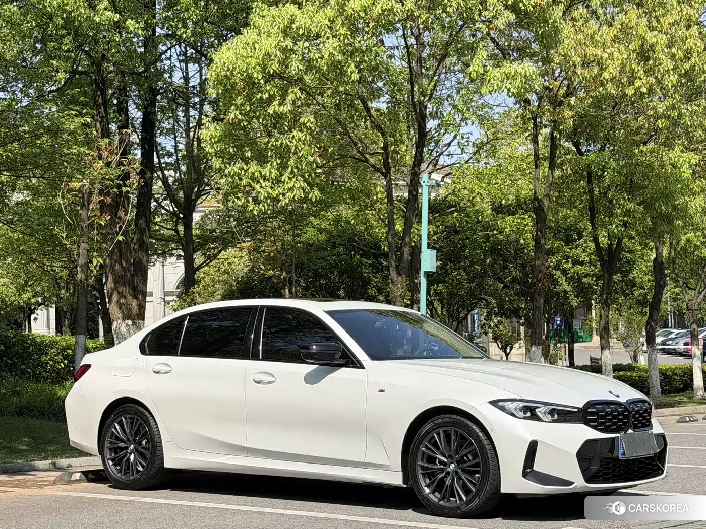 BMW 3 series 2024 Белый из Китая, фото 3