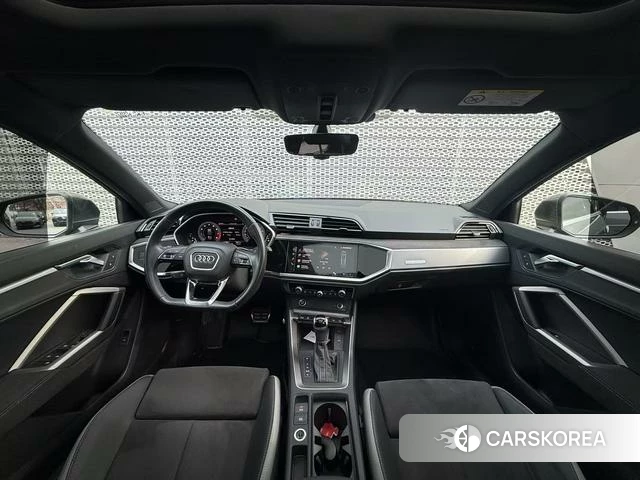Audi Q3 2022 Серебристо-серый из Китая, фото 3