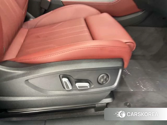 Audi Q5L id 4321297 из Китая 23
