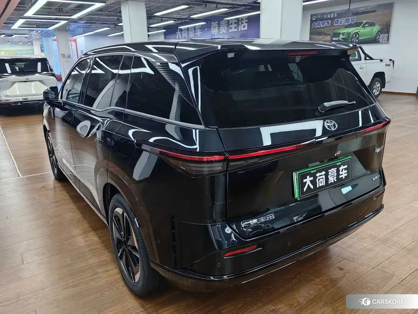 Toyota Platinum Wisdom 3X id 4654571 из Китая 13