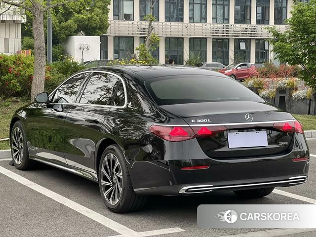 Mercedes-Benz E-class id 4219802 из Китая 19