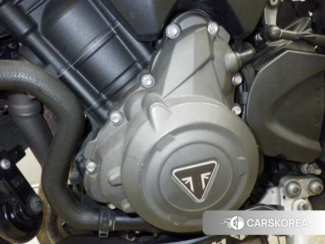 Engine photo