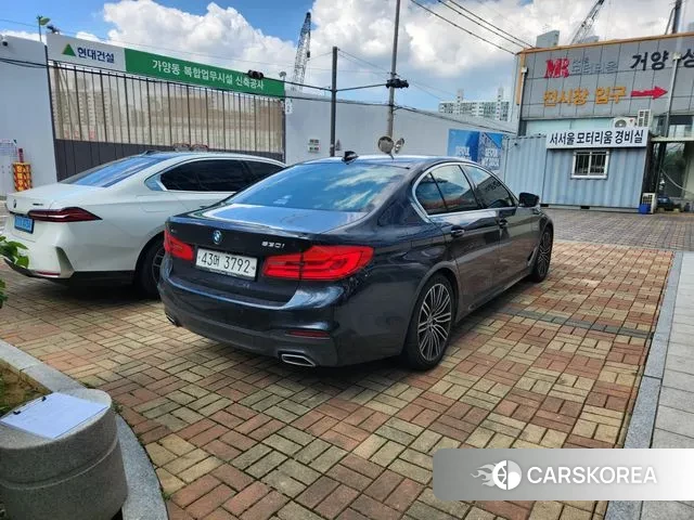 BMW 5 Series (G30) 2019 Черный из Кореи, фото 3