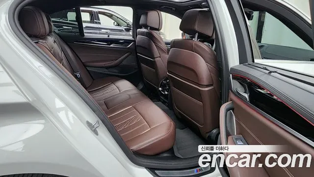 BMW 5 Series (G30) id 2688653 из Кореи 13