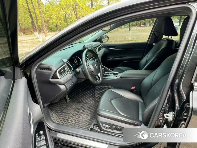 Toyota Camry 2023 Черный из Китая, фото 3