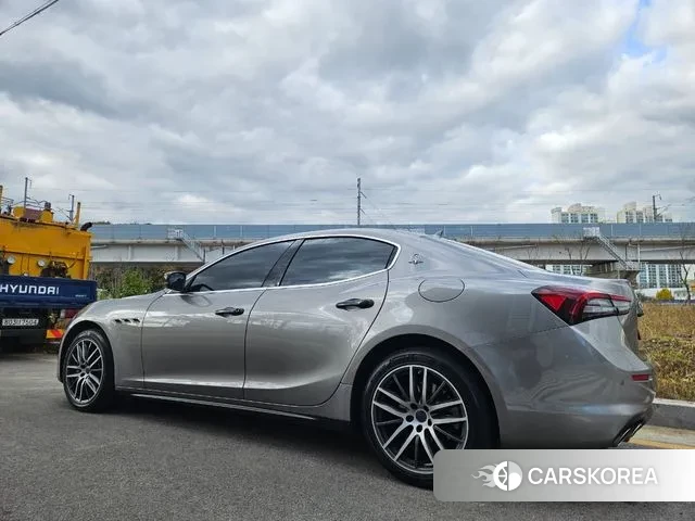 Maserati Ghibli id 3085465 из Кореи 13