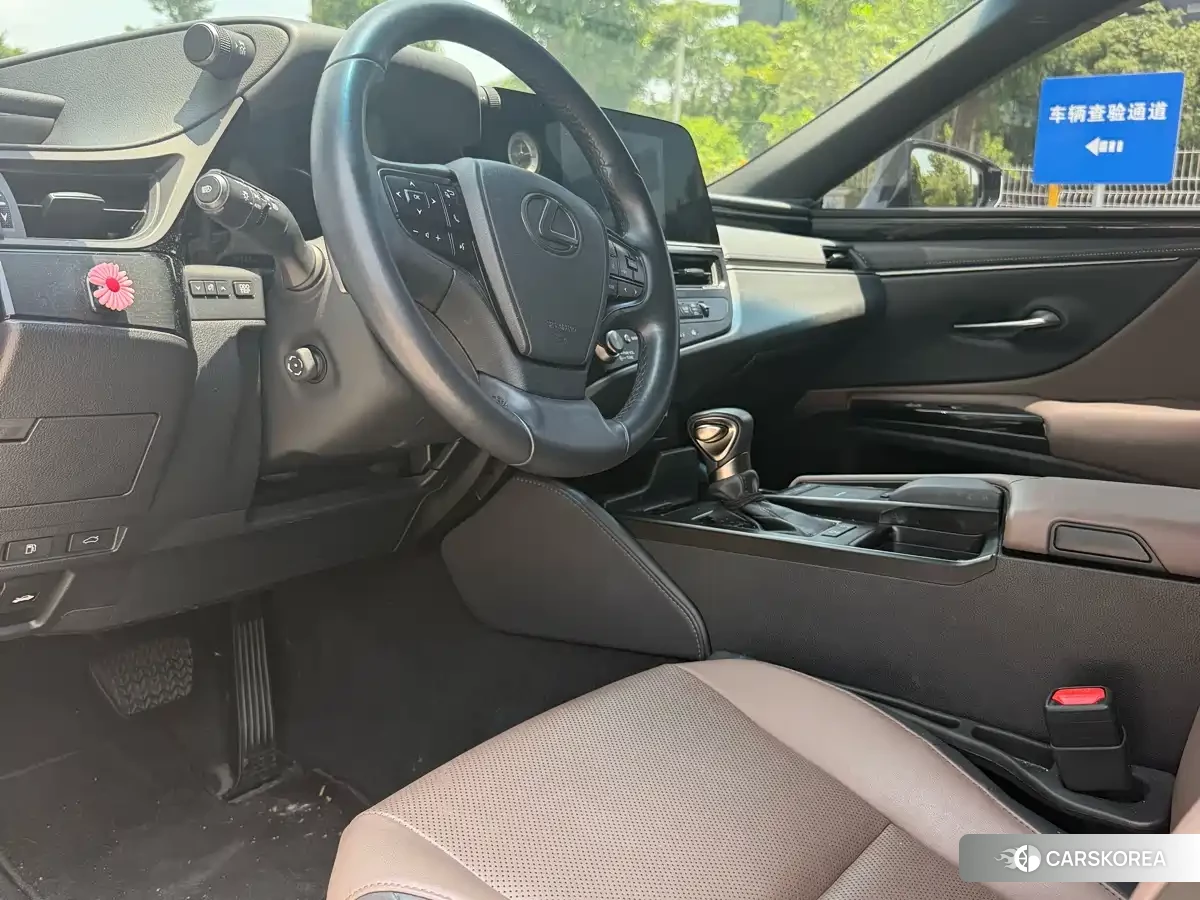 Lexus ES 2022 Белый из Китая, фото 4