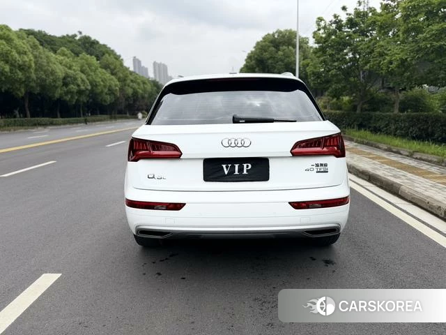 Audi Q5L 2021 Белый из Китая, фото 3