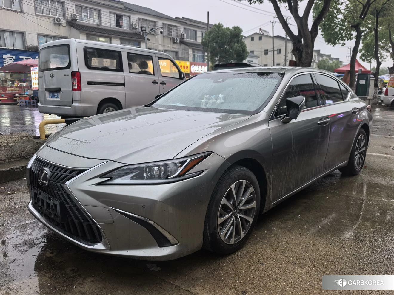 Lexus ES 2021 Серебристо-серый из Китая, фото 3