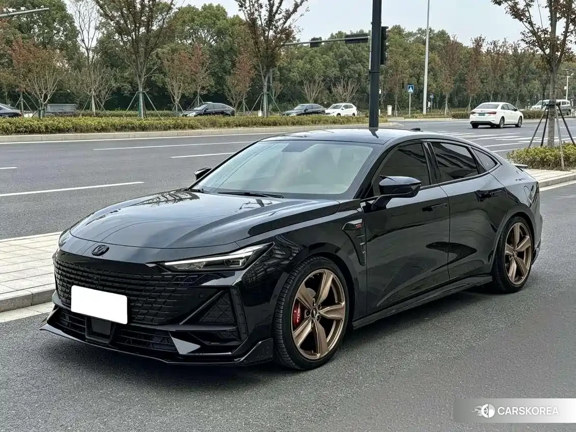 Chang'an Changan UNI-V 2023 Черный из Китая, фото 3