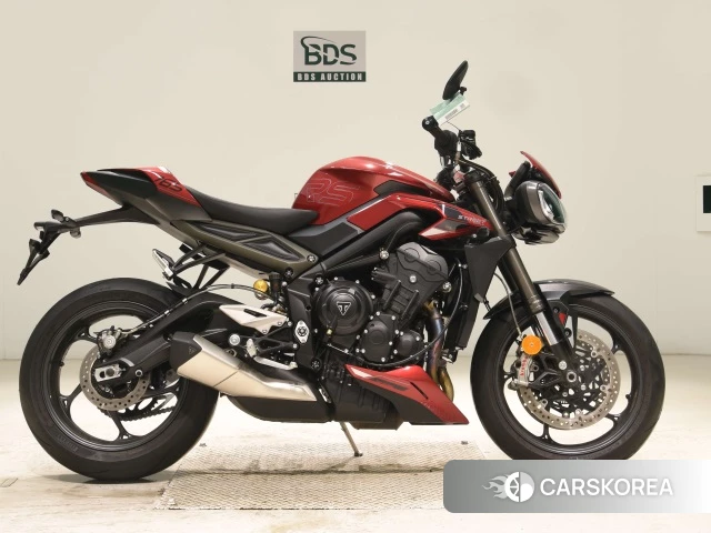 Triumph STREET TRIPLE 765 RS 2025 из Японии