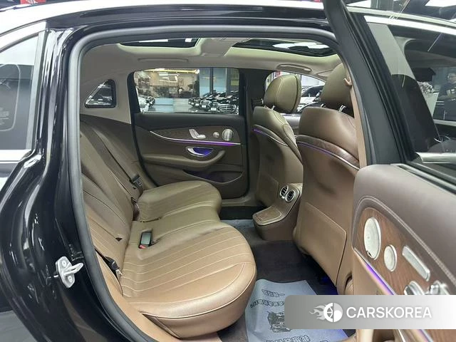Mercedes-Benz E-class id 4299547 из Китая 9