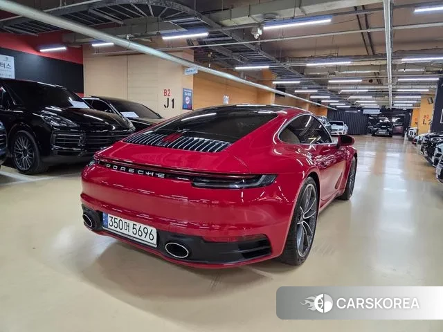 Porsche 911(992) id 3519377 из Кореи 13