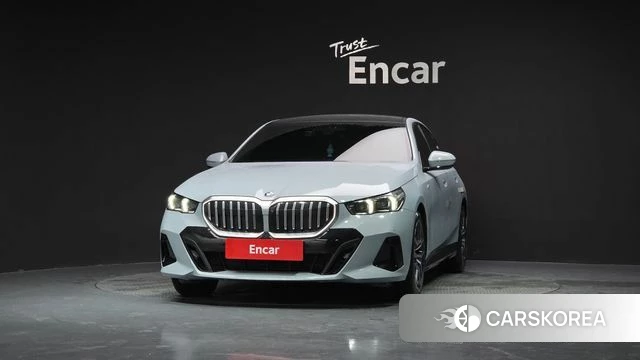 BMW 5 Series (G60) id 3909471 из Кореи 13