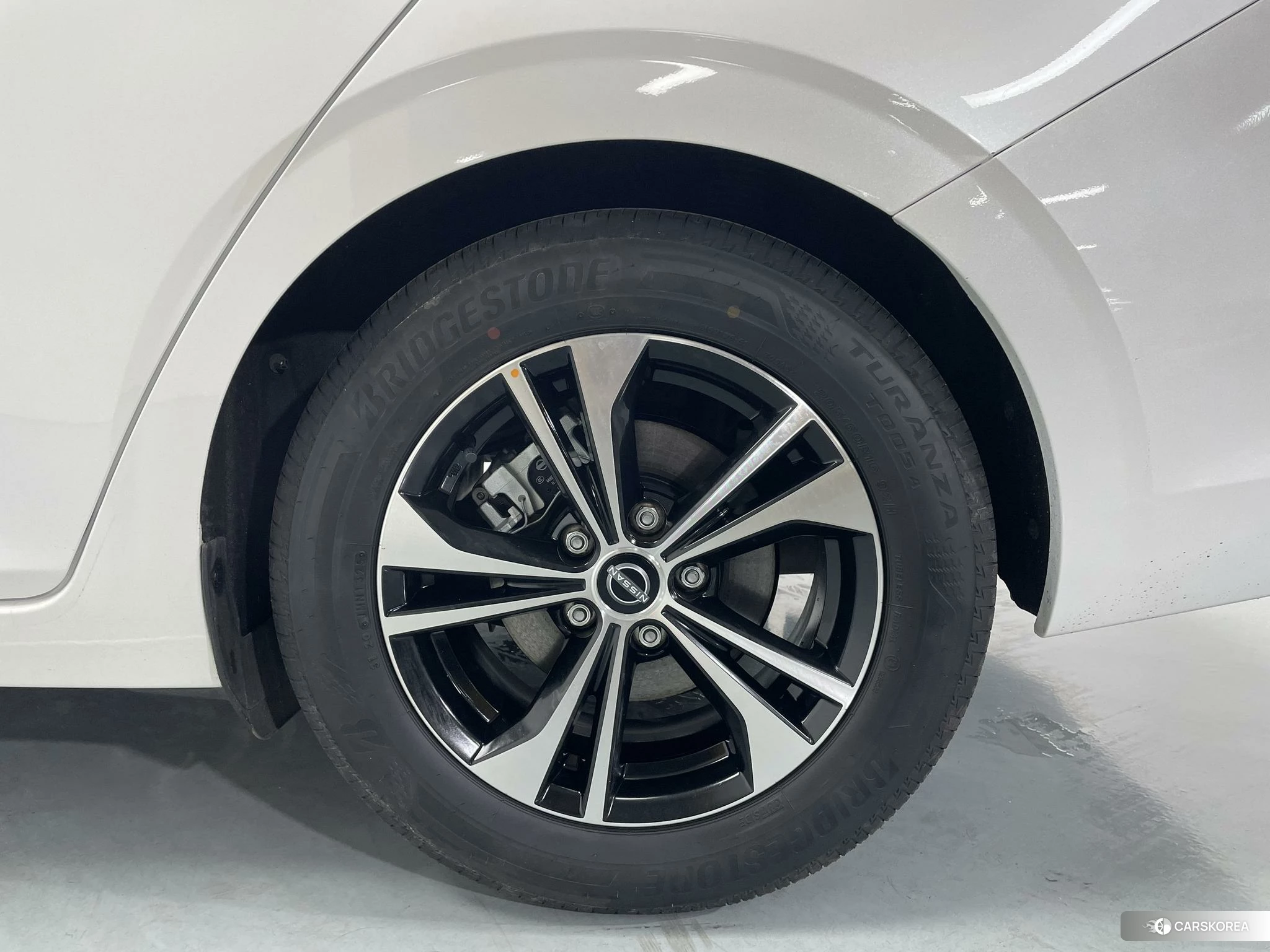 Nissan Xuan Yi id 4420826 из Китая 13
