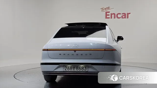 Hyundai Grandeur (GN7) id 3300482 из Кореи 13