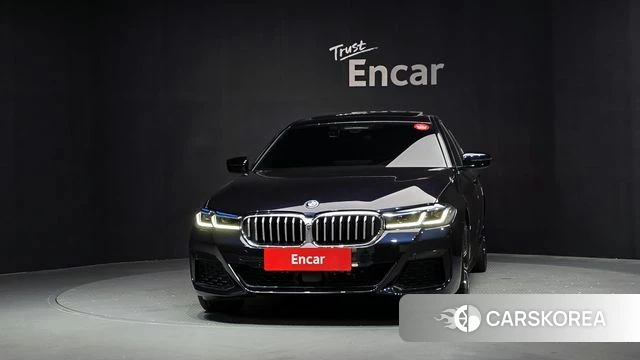 BMW 5 Series (G30) id 4641933 из Кореи 23