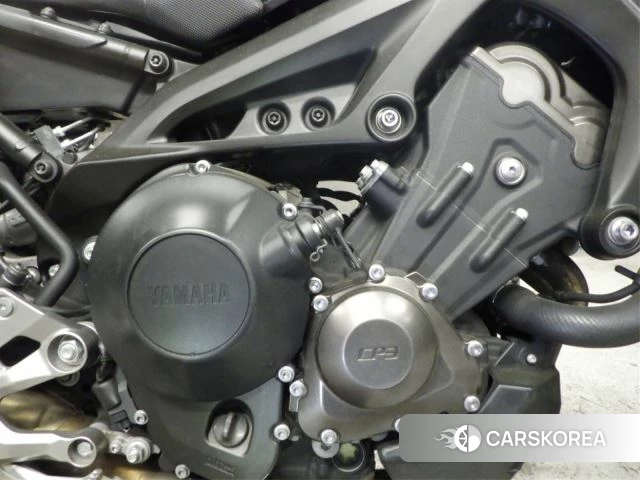 Engine photo