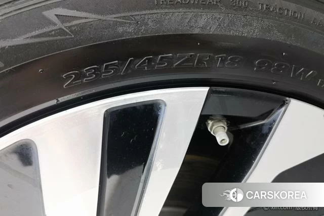 Volkswagen Magotan PHEV id 4210338 из Китая 17