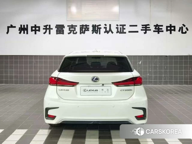 Lexus CT id 4221293 из Китая 14