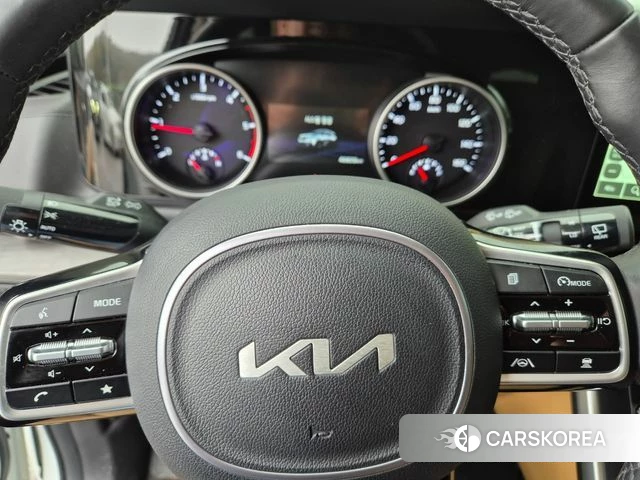 Kia Carnival 4th generation 2023 Белый из Кореи, фото 3