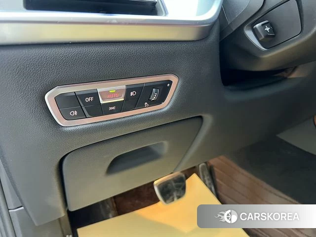 BMW X7 id 4257302 из Китая 17