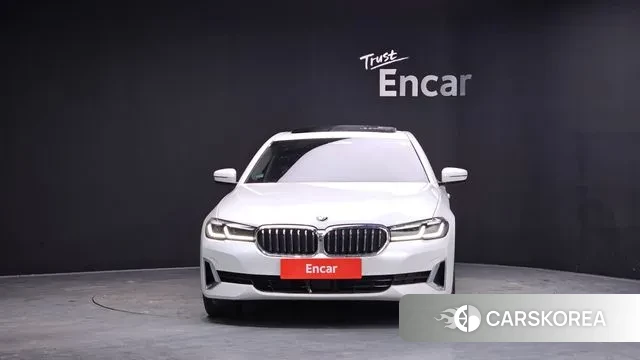 BMW 5 Series (G30) id 3606997 из Кореи 13