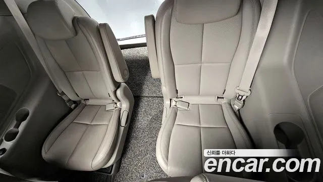 Kia The New Carnival id 2762250 из Кореи 13