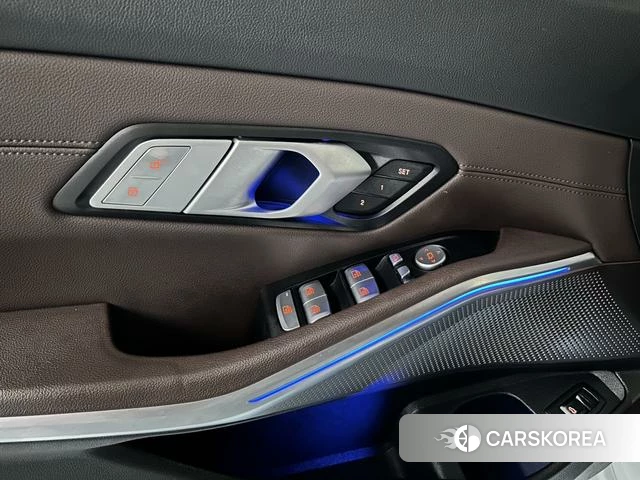BMW 3 series id 4278385 из Китая 14