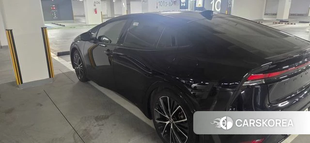 Toyota Prius 5th Generation 2024 Черный из Кореи, фото 3