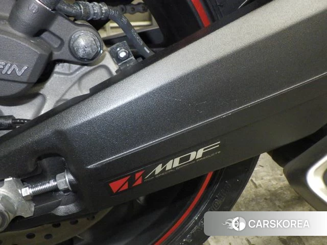 Проданный Honda CBR650R E-CLUTCH id 3997170 из Японии, фото 17