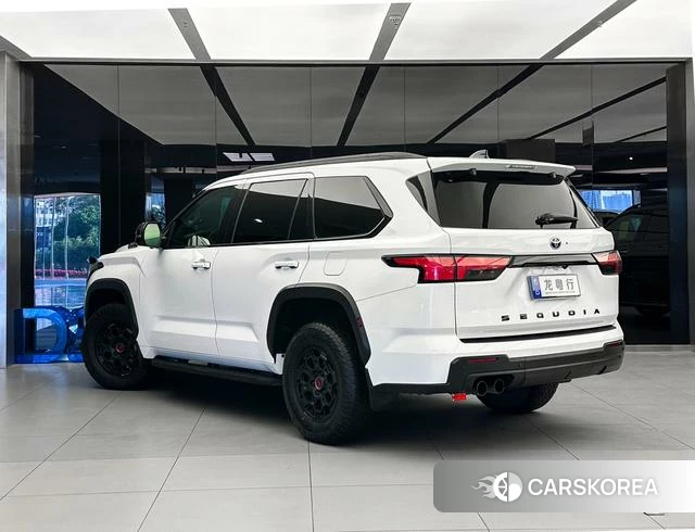 Toyota Sequoia id 4263571 из Китая 7