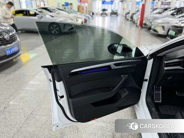 Volkswagen CC id 4273142 из Китая 17