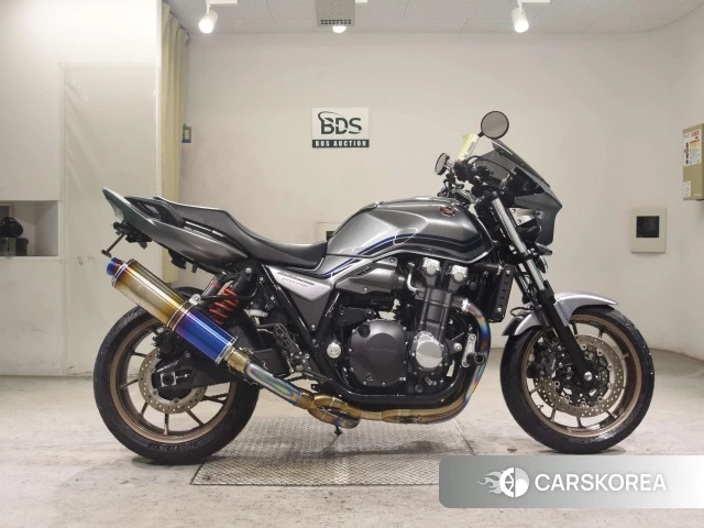 Honda CB1300SF 2018 из Японии