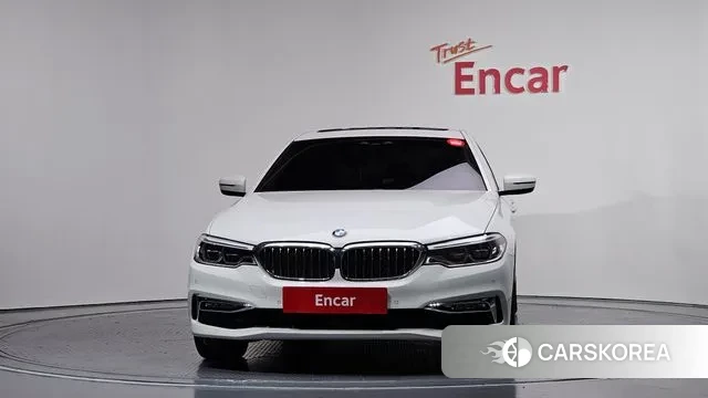 BMW 5 Series (G30) id 3413226 из Кореи 13