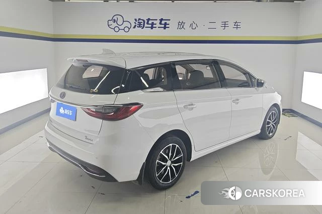 BYD Song MAX id 3817067 из Китая 10