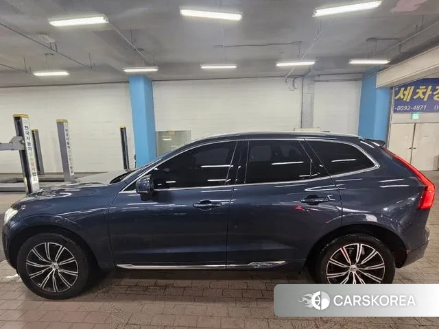 Volvo XC60 second Generation 2021 Синий из Кореи, фото 3